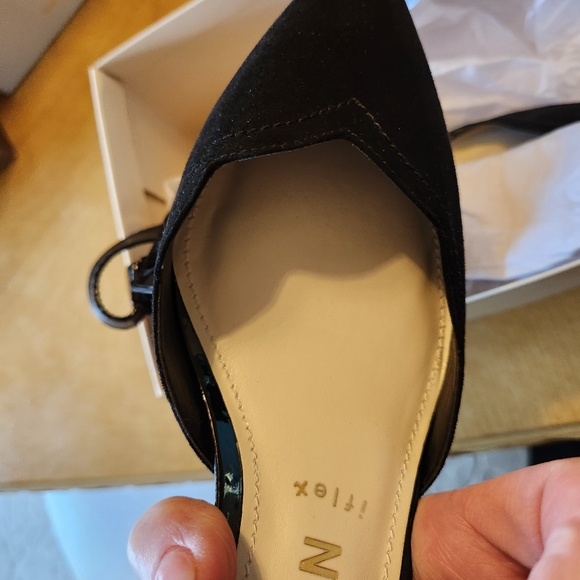 ANNE KLEIN sz 9 Black 1 inch heels - Picture 7 of 11